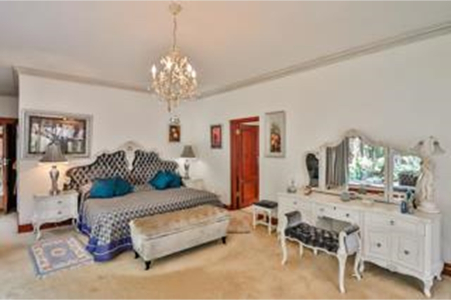 8 Bedroom Property for Sale in Kshane North West